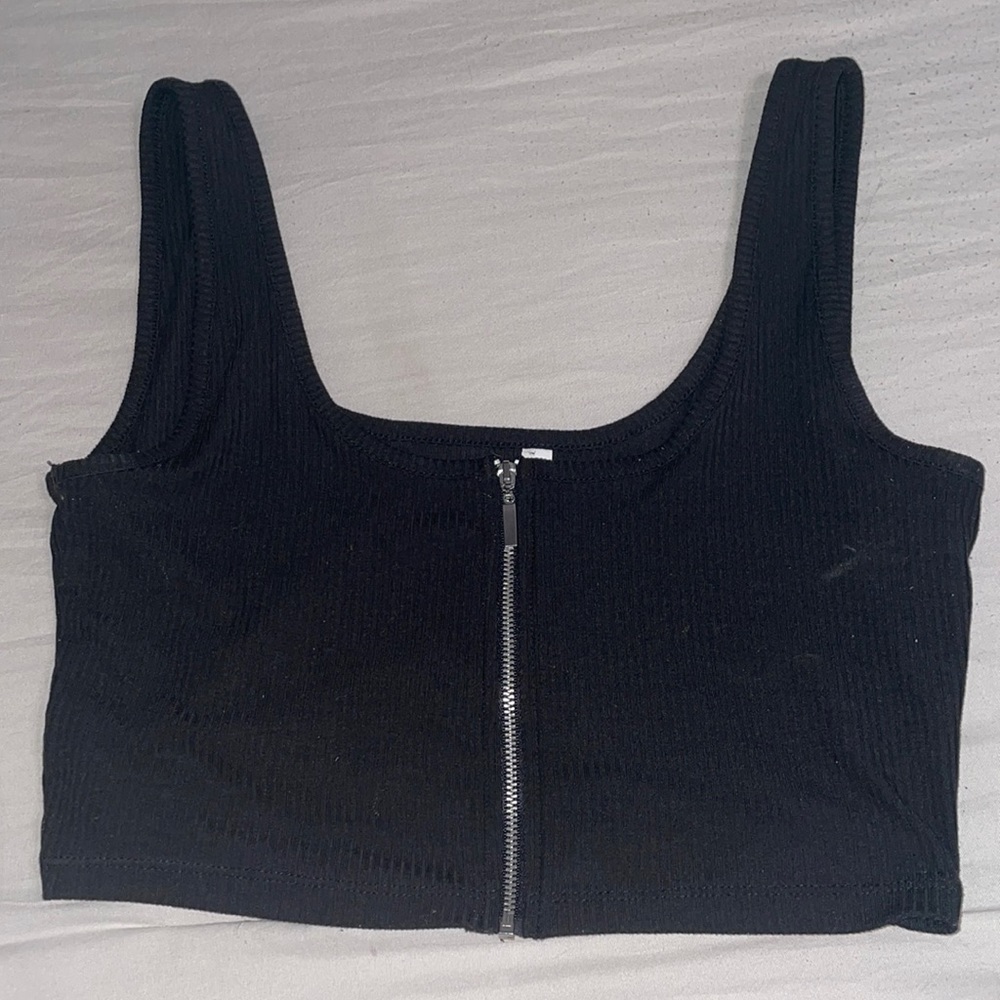 Zipper in middle crop tank top
